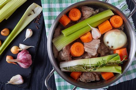 How to Make Homemade Beef Stock: Easy Beef Broth Recipe - 2019 - MasterClass