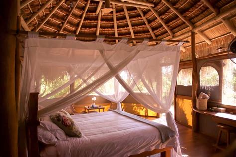 20 BEST Safari Lodges In Africa