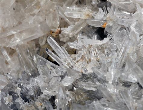 Quartz crystals - Stock Image - C002/3375 - Science Photo Library