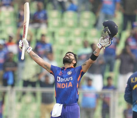 Virat Kohli scored his century in 85 balls before accelerating ...