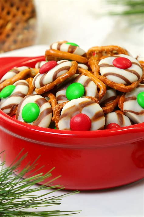 Festive Pretzel Treats | Holiday Desserts | Pretzel treats, Recipes, Vegetarian ingredients