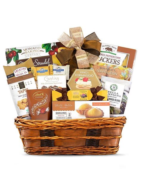 Wine Country Gift Baskets Gourmet Choice Gift Basket, 14 Pieces - Macy's