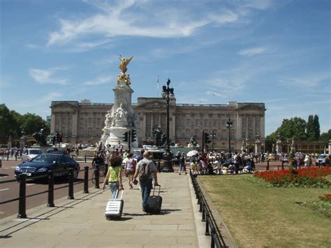 Millésimé Equestrienne: London - Hyde Park, Kensington Palace