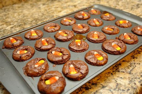 booturtle's show and tell: Candy Corn Brownies