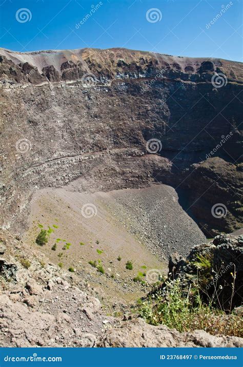 Vesuvius crater stock image. Image of crack, forces, geology - 23768497