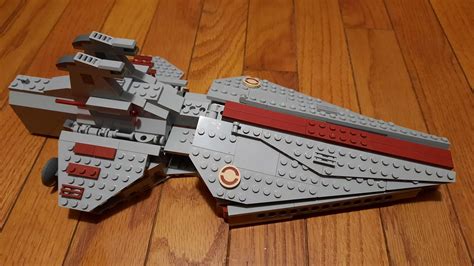 I wish lego would make a venator at this scale : r/legostarwars