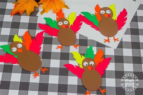 15 Thanksgiving Crafts For Seniors They'll Absolutely Enjoy