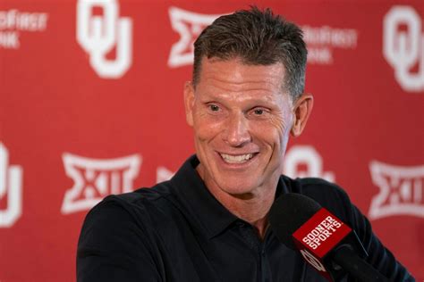 Live updates: Brent Venables discusses Oklahoma's 2024 signing class