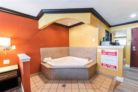 Hotels in Sacramento CA | Quality Inn & Suites | Sacramento, California ...