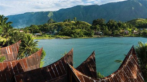 LAKE TOBA & SAMOSIR ISLAND (IN THE FOOTSTEPS OF THE BATAK) - Travel magazine for a curious ...