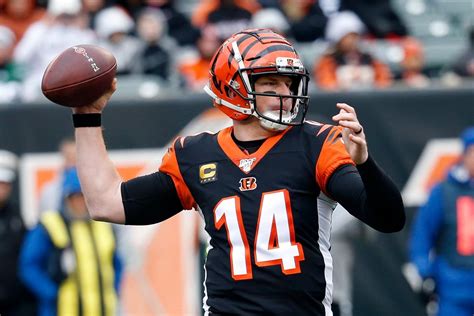 Dalton returns and leads Bengals to 1st win, 22-6 over Jets | WBFF