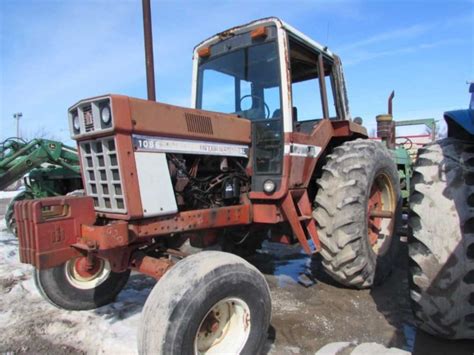 International Harvester (IH) 1086 salvage tractor at Bootheel Tractor Parts