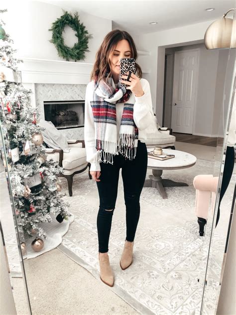 Christmas Outfit Ideas 2019 | Daryl-Ann Denner