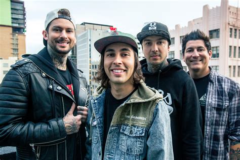 COVER STORY: The Adventures of 'Misadventures' with Pierce The Veil ...