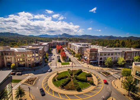 Biltmore Park Town Square (Asheville) - 2021 All You Need to Know BEFORE You Go (with Photos ...