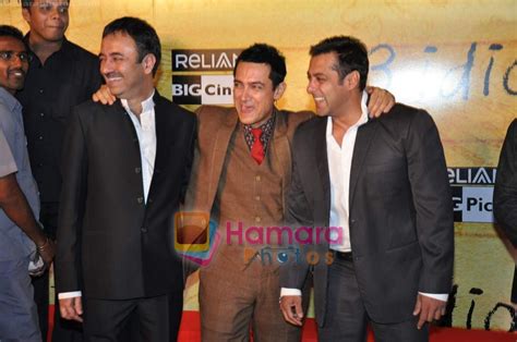 Aamir Khan, Salman Khan, Rajkumar Hirani at 3 Idiots premiere in IMAX ...