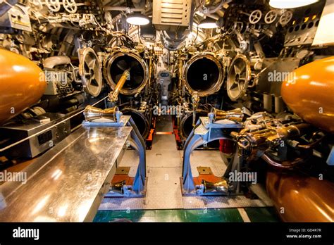 PEARL HARBOR, HAWAII - March 2, 2016 - Interior of USS Bowfin (SS-287 ...