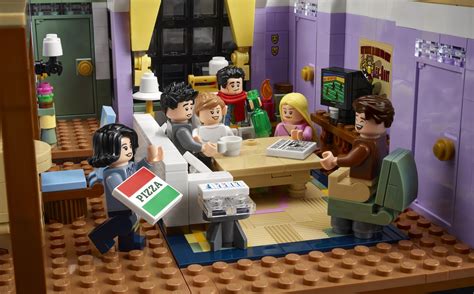 LEGO lanza un set de los dos apartamentos de 'Friends'