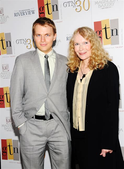 Mia Farrow: Is Son Ronan Farrow’s Dad Frank Sinatra, Not Woody Allen ...