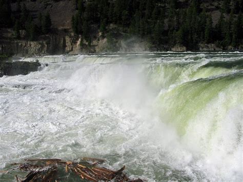 Guide to Fishing and Floating the Kootenai River in Northwest Montana