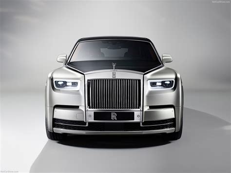 2018 Rolls Royce Phantom VIII Revealed - PakWheels Blog