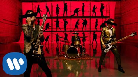 Green Day - Father Of All… [Official Music Video] Chords - Chordify