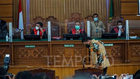 Kuasa Hukum Ferdy Sambo Bakal Bacakan Eksepsi Usai Sidang Diskors ...