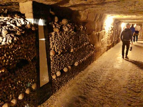 A Self-Guided Visit to the Paris Catacombs - A Sight with Six Million Skeletons • Berkeley ...