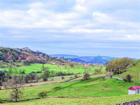 Walk Derbyshire – Chelmorton and Deepdale – Country Images Magazine