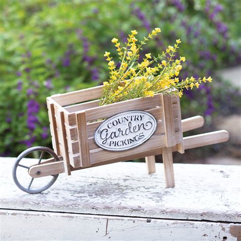 Country Garden Decorative Wheelbarrow | CTW Home Collection