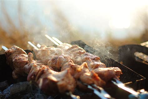 Turn Up the Heat This Summer with a Tandoor Grill | Hōmdoor