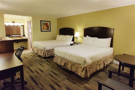 Best Western Plus Burnaby Hotel Burnaby | Bookonline.com