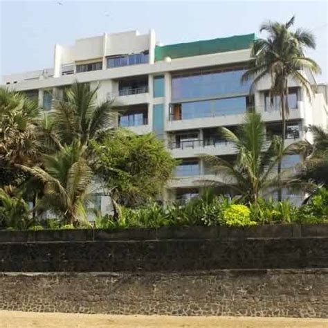 Akshay Kumar’s House on the Sea Shore of Juhu Beach | Wonderful Mumbai