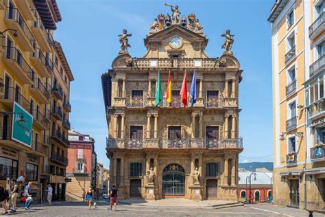 How to Spend 1 Perfect Day in Pamplona - Traverse