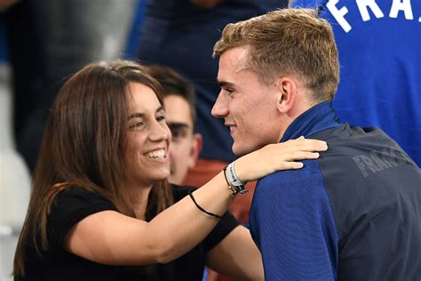 Antoine Griezmann & Erika Choperena: 5 Fast Facts