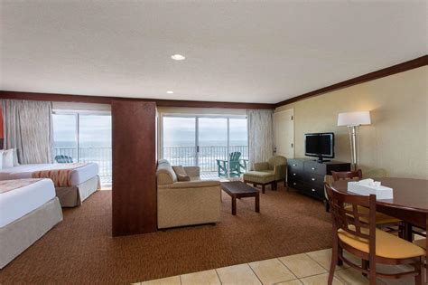 Days Inn by Wyndham Ocean City Oceanfront Hotel (Ocean City (MD)) - Deals, Photos & Reviews