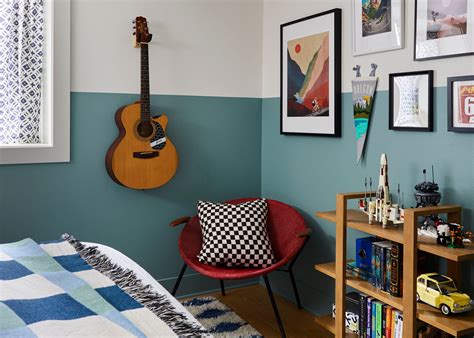 A Teen Bedroom Reveal! + 7 Budget-Friendly Ideas Gen-Z Loves - Emily ...