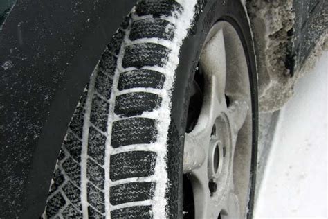 All Season Tires vs Winter Tires - Difference and Comparison | Diffen