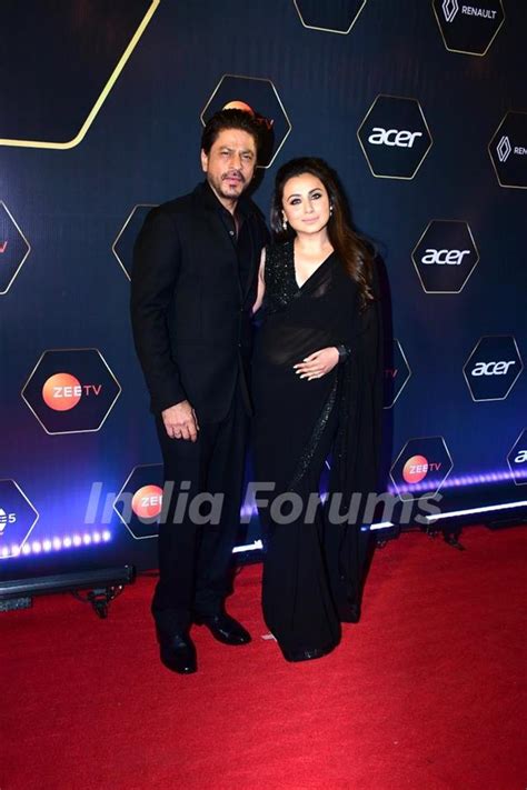 Rani Mukerji and Shah Rukh Khan attend Dadasaheb Phalke International ...