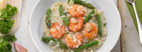 Traditional Italian Creamy Prawn & Asparagus Risotto Recipe | Bertolli UK