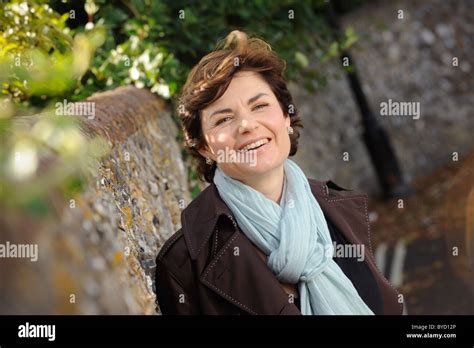 Portrait of BBC newsreader Jane Hill Stock Photo - Alamy