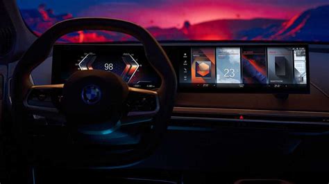 New BMW iDrive Infotainment System Previews Next-Gen User Experience