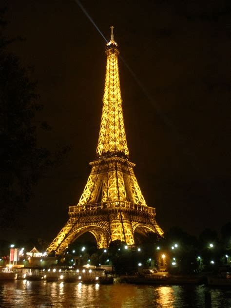 France - Paris Eiffel Tower ~ Travel4Foods