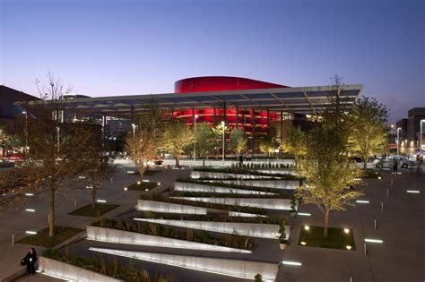 Winspear Opera House / Foster + Partners | ArchDaily