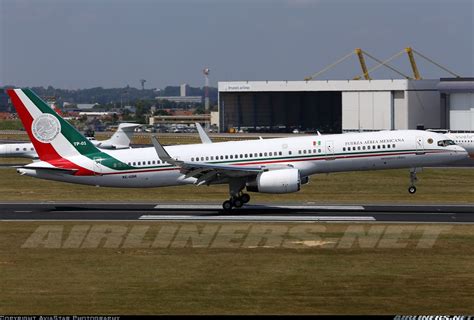 Mexican Air Force Boeing 757-225 | Air force, Boeing, Aircraft