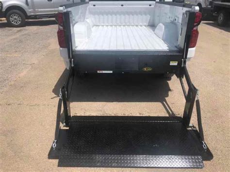 Maxon Liftgates | Oklahoma Upfitters for Commercial Fleets and Pick Ups