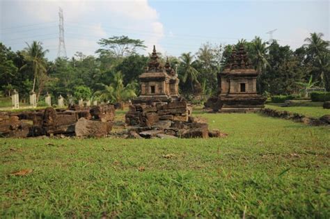 Premium Photo | Ngempon temple one of the many heritage temples of ...