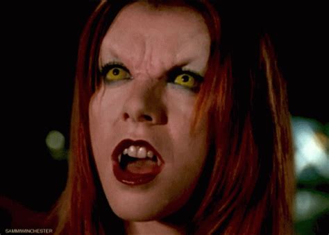 Vampire Willow Rosenberg GIF - Vampire Willow Rosenberg Buffy The ...