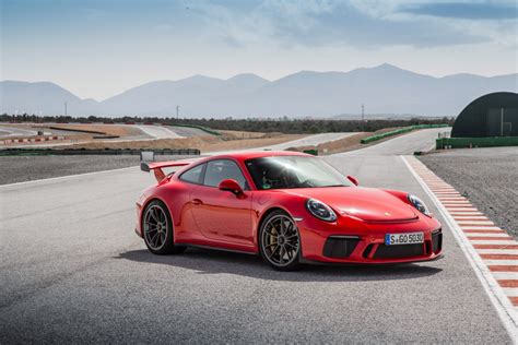 Porsche 911 GT3 Guards Red - The new Porsche 911 GT3