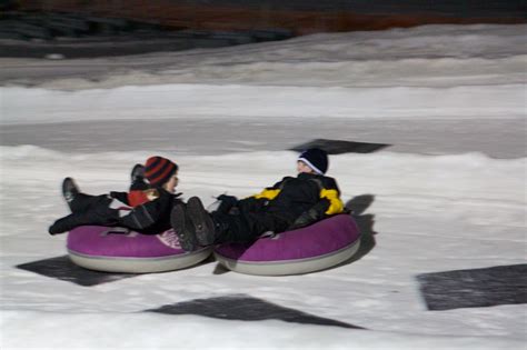 BP Week 2010 Snow Tubing Pics - 24th Kitchener Scouting Family